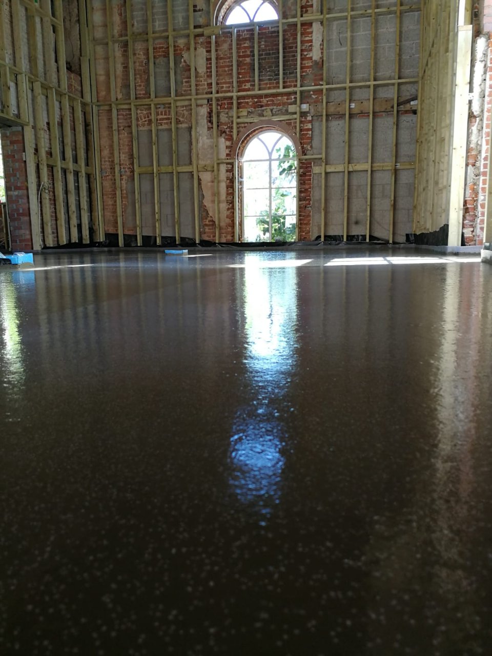 quick drying liquid screed suffolk
